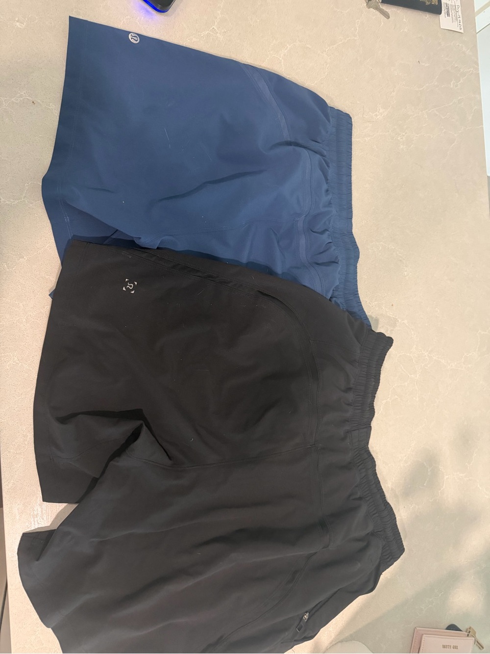 Men’s Lululemon Pace Breaker Shorts- Black and Club Blue - Large 5”